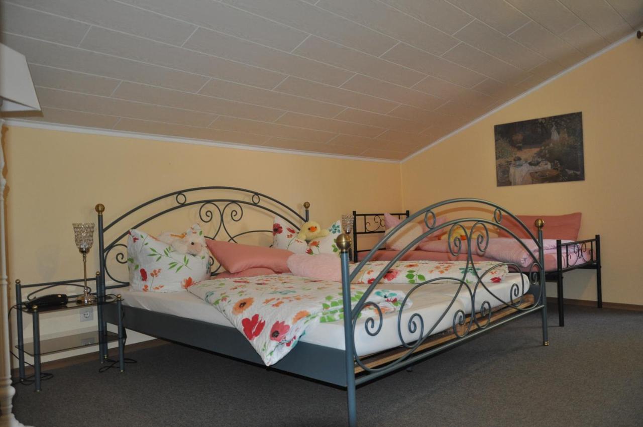 Pension Engelshutt Экстерьер фото
